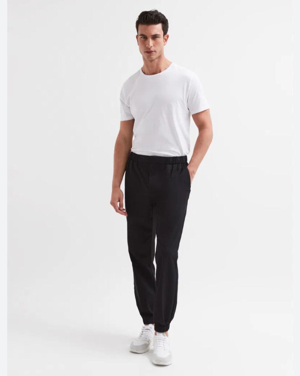 Reiss Men's Lemar Technical Trousers Black 30 water resistant Jogger Athletic